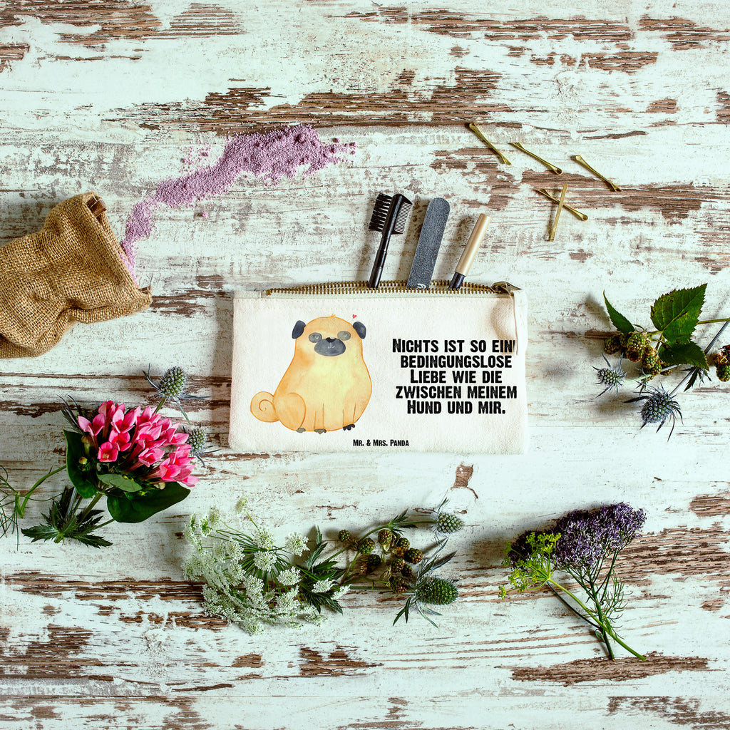 Schminktasche Mops Schminktasche, Kosmetiktasche, Kosmetikbeutel, Stiftemäppchen, Etui, Federmappe, Makeup, XXL, Schminketui, Kosmetiketui, Schlamperetui, Hund, Hundemotiv, Haustier, Hunderasse, Tierliebhaber, Hundebesitzer, Sprüche, Mops, Liebe, Hundeliebe