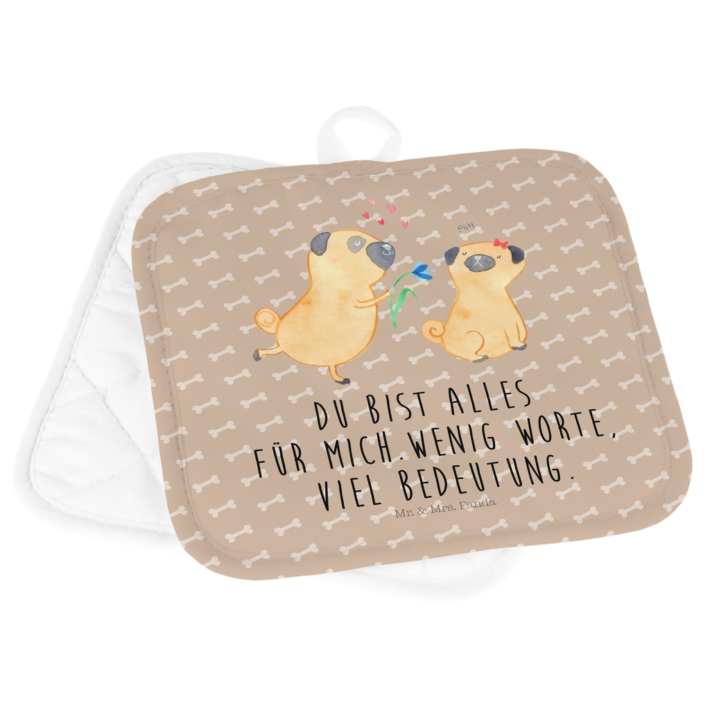 2er Set Topflappen  Mops verliebt Topflappen, Topfuntersetzer, Ofenhandschuh, Topflappen Set, Topflappen lustig, Topflappen mit Spruch, Hund, Hundemotiv, Haustier, Hunderasse, Tierliebhaber, Hundebesitzer, Sprüche, Mops, Möpse, Hundeliebe, verliebt, Liebe, Liebesspruch. Verlobt, Geschenk Freund, Partner