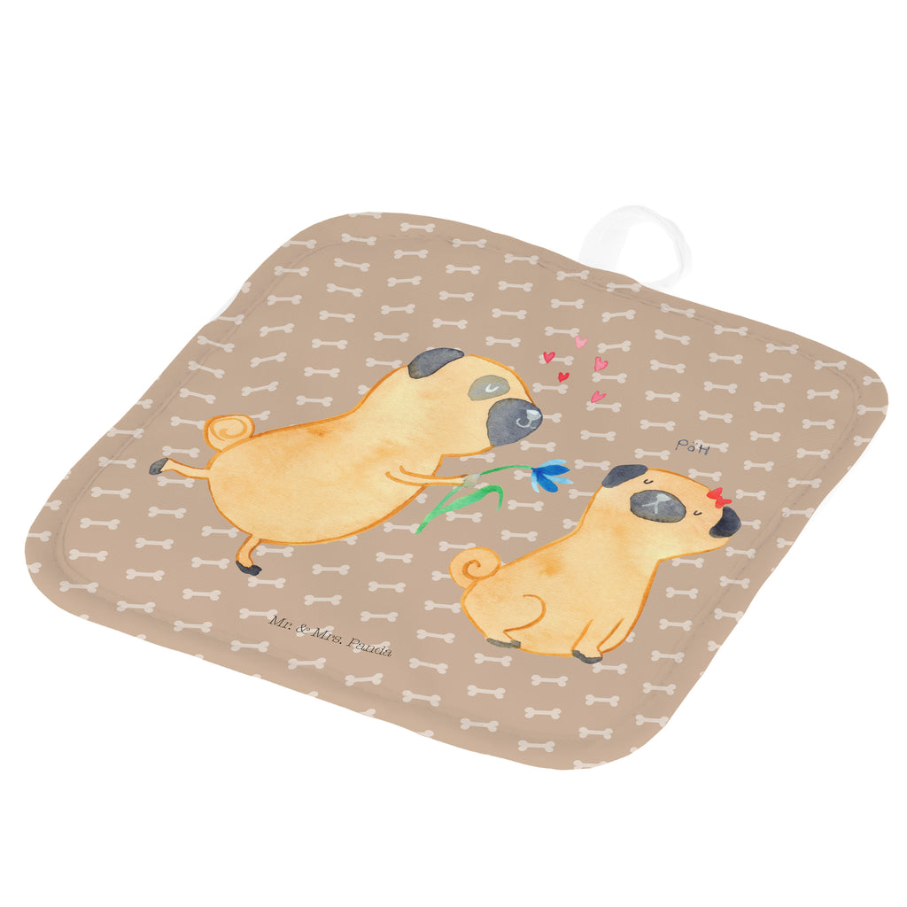 2er Set Topflappen  Mops verliebt Topflappen, Topfuntersetzer, Ofenhandschuh, Topflappen Set, Topflappen lustig, Topflappen mit Spruch, Hund, Hundemotiv, Haustier, Hunderasse, Tierliebhaber, Hundebesitzer, Sprüche, Mops, Möpse, Hundeliebe, verliebt, Liebe, Liebesspruch. Verlobt, Geschenk Freund, Partner