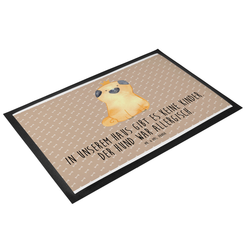 Fußmatte Mops Krone Mops, Hund, allergisch, kinderlos, Hausregel, Hundebesitzer. Spruch, lustig Türvorleger, Schmutzmatte, Fußabtreter, Matte, Schmutzfänger, Fußabstreifer, Schmutzfangmatte, Türmatte, Motivfußmatte,  Haustürmatte, Vorleger  Hund, Hundemotiv, Haustier, Hunderasse, Tierliebhaber, Hundebesitzer, Sprüche