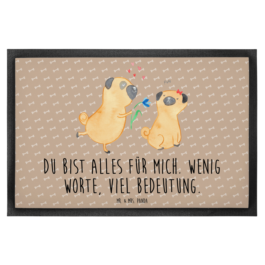 Fußmatte Mops verliebt  	Mops, Möpse, Hund, Hundeliebe, verliebt, Liebe, Liebesspruch. Verlobt, Geschenk Freund, Partner Türvorleger, Schmutzmatte, Fußabtreter, Matte, Schmutzfänger, Fußabstreifer, Schmutzfangmatte, Türmatte, Motivfußmatte,  Haustürmatte, Vorleger  Hund, Hundemotiv, Haustier, Hunderasse, Tierliebhaber, Hundebesitzer, Sprüche