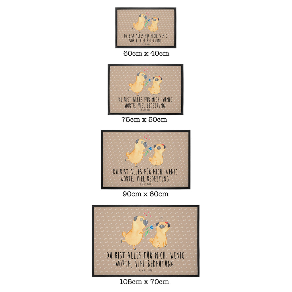 Fußmatte Mops verliebt  	Mops, Möpse, Hund, Hundeliebe, verliebt, Liebe, Liebesspruch. Verlobt, Geschenk Freund, Partner Türvorleger, Schmutzmatte, Fußabtreter, Matte, Schmutzfänger, Fußabstreifer, Schmutzfangmatte, Türmatte, Motivfußmatte,  Haustürmatte, Vorleger  Hund, Hundemotiv, Haustier, Hunderasse, Tierliebhaber, Hundebesitzer, Sprüche