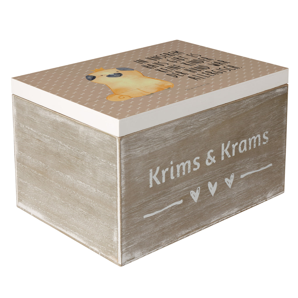 Holzkiste Mops Krone Holzkiste, Kiste, Schatzkiste, Truhe, Schatulle, XXL, Erinnerungsbox, Erinnerungskiste, Dekokiste, Aufbewahrungsbox, Hund, Hundemotiv, Haustier, Hunderasse, Tierliebhaber, Hundebesitzer, Sprüche, Mops, allergisch, kinderlos, Hausregel, Hundebesitzer. Spruch, lustig