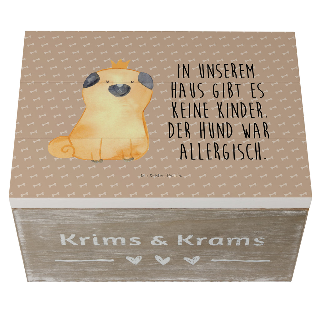 Holzkiste Mops Krone Holzkiste, Kiste, Schatzkiste, Truhe, Schatulle, XXL, Erinnerungsbox, Erinnerungskiste, Dekokiste, Aufbewahrungsbox, Hund, Hundemotiv, Haustier, Hunderasse, Tierliebhaber, Hundebesitzer, Sprüche, Mops, allergisch, kinderlos, Hausregel, Hundebesitzer. Spruch, lustig