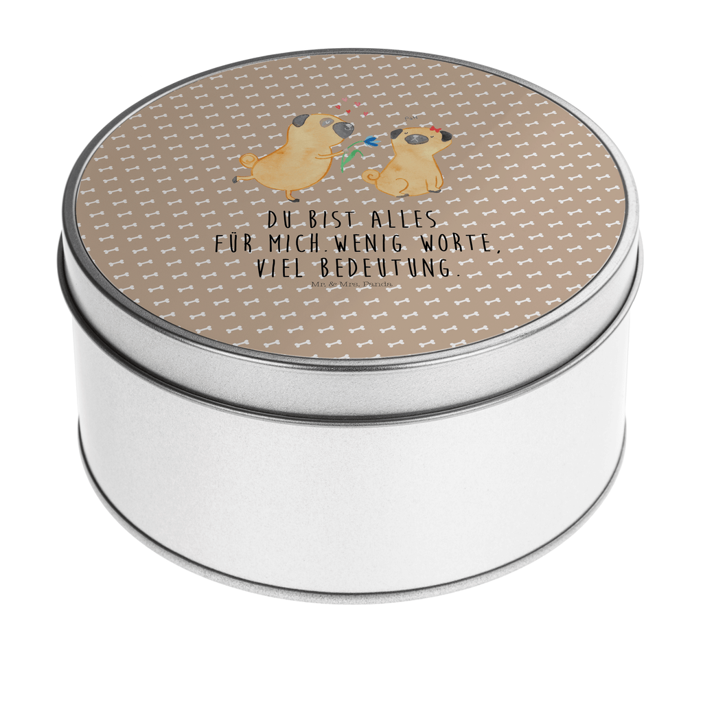 Blechdose rund Mops verliebt Metalldose, Keksdose, Dose, Vorratsdose, Geschenkbox, Hund, Hundemotiv, Haustier, Hunderasse, Tierliebhaber, Hundebesitzer, Sprüche, Mops, Möpse, Hundeliebe, verliebt, Liebe, Liebesspruch. Verlobt, Geschenk Freund, Partner