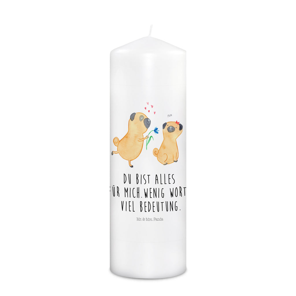 Kerze Mops verliebt Kerze, Taufkerze, Kommunionskerze, Geburtstagskerze, Geschenk Kerze, Taufgeschenk Kerze, Kerze mit Druck, Besondere Kerze, Geschenkidee Kerze, Kerze für Kommunion, Geburtstag Kerze, Kommunion Kerze, Hund, Hundemotiv, Haustier, Hunderasse, Tierliebhaber, Hundebesitzer, Sprüche, Mops, Möpse, Hundeliebe, verliebt, Liebe, Liebesspruch. Verlobt, Geschenk Freund, Partner