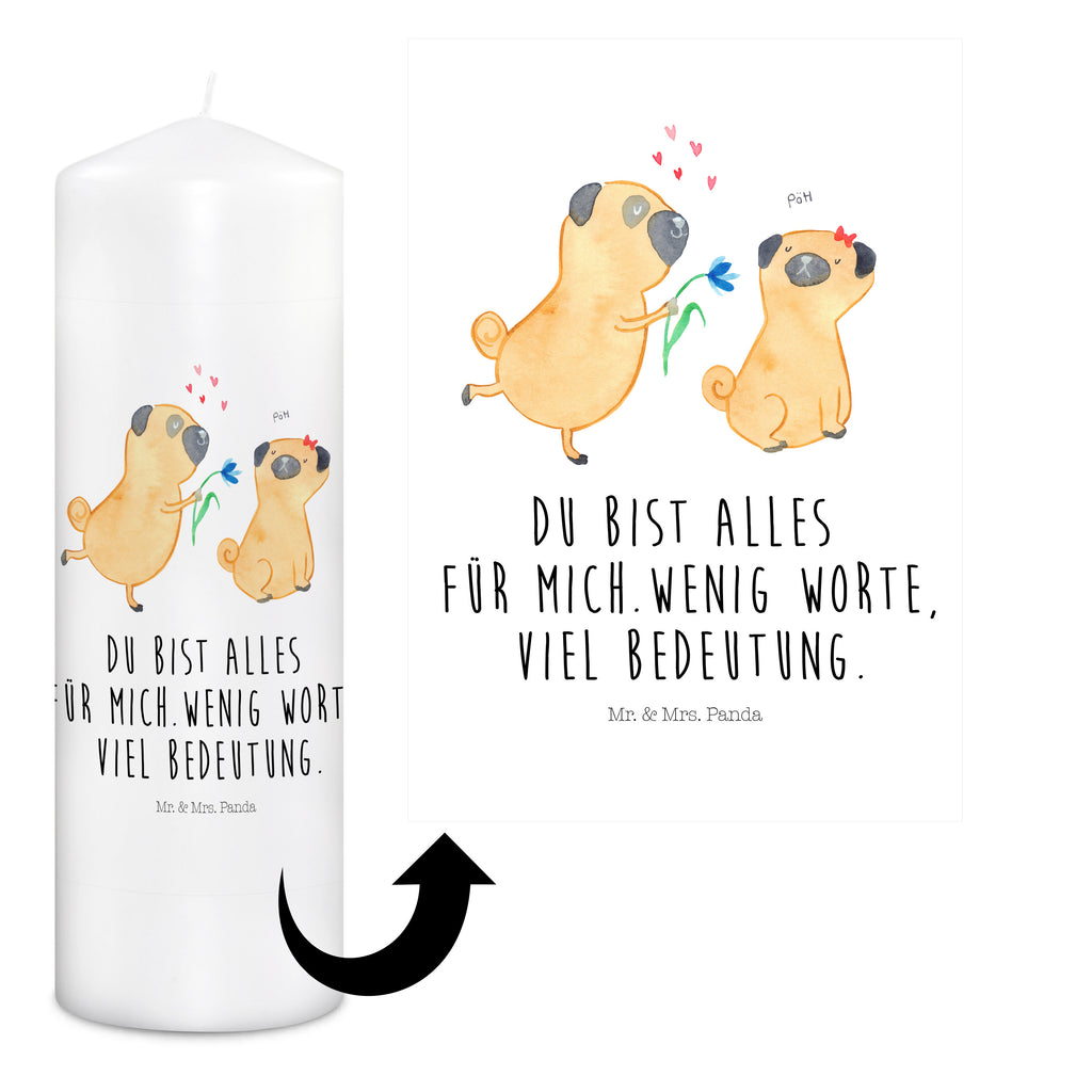 Kerze Mops verliebt Kerze, Taufkerze, Kommunionskerze, Geburtstagskerze, Geschenk Kerze, Taufgeschenk Kerze, Kerze mit Druck, Besondere Kerze, Geschenkidee Kerze, Kerze für Kommunion, Geburtstag Kerze, Kommunion Kerze, Hund, Hundemotiv, Haustier, Hunderasse, Tierliebhaber, Hundebesitzer, Sprüche, Mops, Möpse, Hundeliebe, verliebt, Liebe, Liebesspruch. Verlobt, Geschenk Freund, Partner