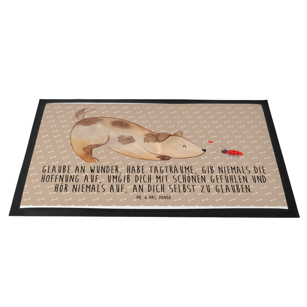 Fußmatte Hund Marienkäfer Hund, Hunde, Hundespruch, Sprüche, Marienkäfer, Mischling, Mischlinghund Türvorleger, Schmutzmatte, Fußabtreter, Matte, Schmutzfänger, Fußabstreifer, Schmutzfangmatte, Türmatte, Motivfußmatte,  Haustürmatte, Vorleger  Hund, Hundemotiv, Haustier, Hunderasse, Tierliebhaber, Hundebesitzer, Sprüche