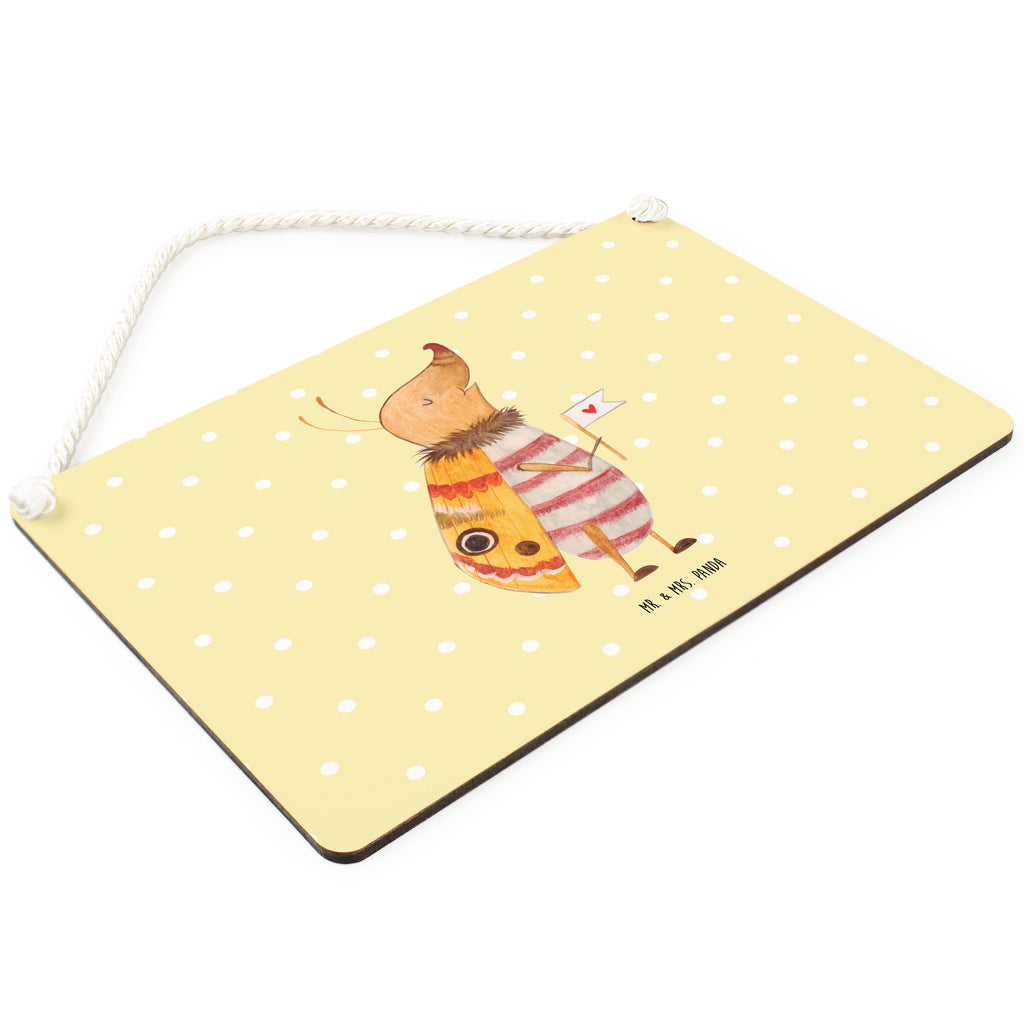 Deko Schild Nachtfalter mit Fähnchen Dekoschild, Deko Schild, Schild, Tür Schild, Türschild, Holzschild, Wandschild, Wanddeko, Tiermotive, Gute Laune, lustige Sprüche, Tiere, Nachtfalter, Käfer, Spruch lustig, Spruch witzig, süß, niedlich, Küche Deko, Was kostet die Welt
