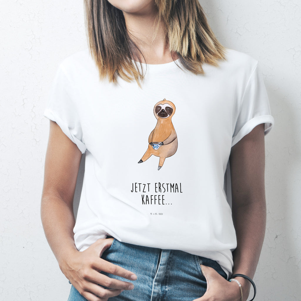 Größe S T-Shirt Faultier Kaffee T-Shirt, Shirt, Tshirt, Lustiges T-Shirt, T-Shirt mit Spruch, Party, Junggesellenabschied, Jubiläum, Geburstag, Herrn, Damen, Männer, Frauen, Schlafshirt, Nachthemd, Sprüche, Faultier, Faultier Geschenk, Faultier Deko, Faultiere, faul, Lieblingstier, Kaffee, erster Kaffee, Morgenmuffel, Frühaufsteher, Kaffeetasse, Genießer, Coffee, Kaffeegetränk