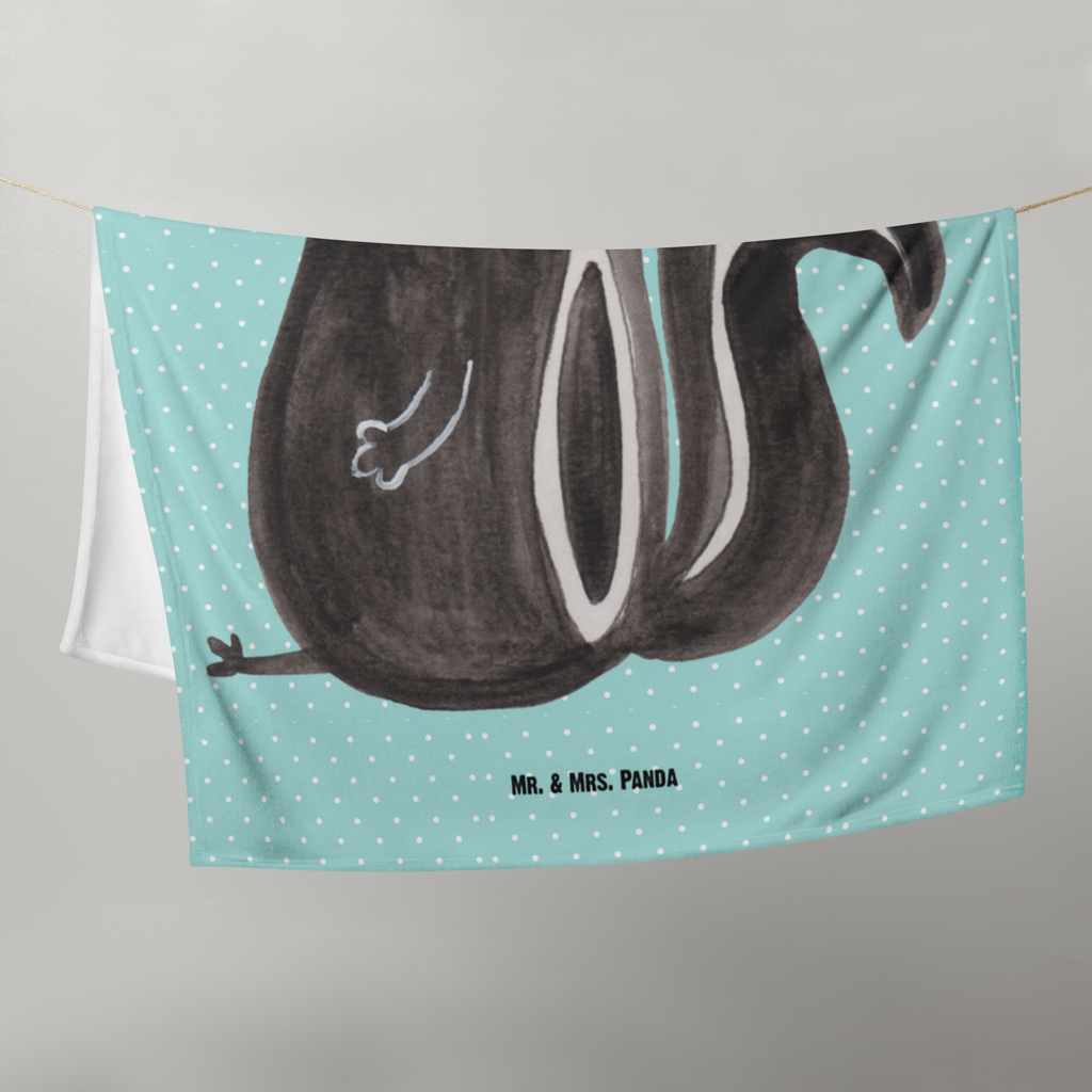 Babydecke Stinktier sitzend Babydecke, Babygeschenk, Geschenk Geburt, Babyecke Kuscheldecke, Krabbeldecke, Stinktier, Skunk, Wildtier, Raubtier, Stinker, Stinki, Spruch, Büro, Recht, Besserwisser