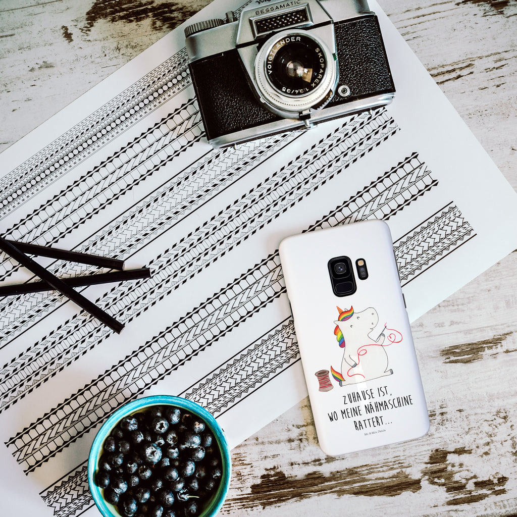 Samsung Galaxy S9 Handyhülle Einhorn Näherin Samsung Galaxy S9, Handyhülle, Smartphone Hülle, Handy Case, Handycover, Hülle, Einhorn, Einhörner, Einhorn Deko, Pegasus, Unicorn, Näherin, nähen, Mädchen, Freundin, Häkeln, Stricken, basteln, Nähzimmer