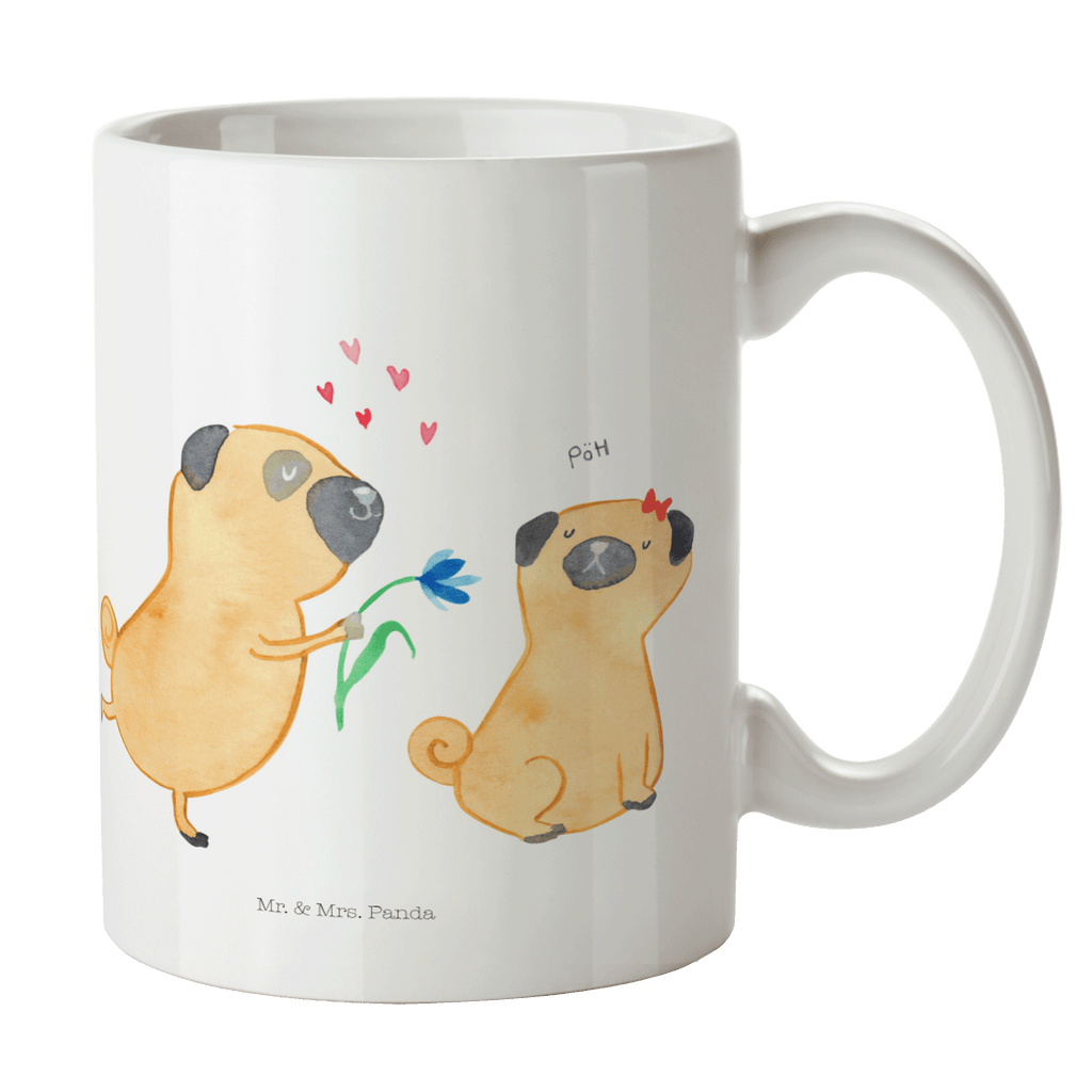 Tasse Mops verliebt  	Mops, Möpse, Hund, Hundeliebe, verliebt, Liebe, Liebesspruch. Verlobt, Geschenk Freund, Partner Becher, Kaffeetasse, Kaffeebecher, Tee, Frühstück, Büro  Hund, Hundemotiv, Haustier, Hunderasse, Tierliebhaber, Hundebesitzer, Sprüche