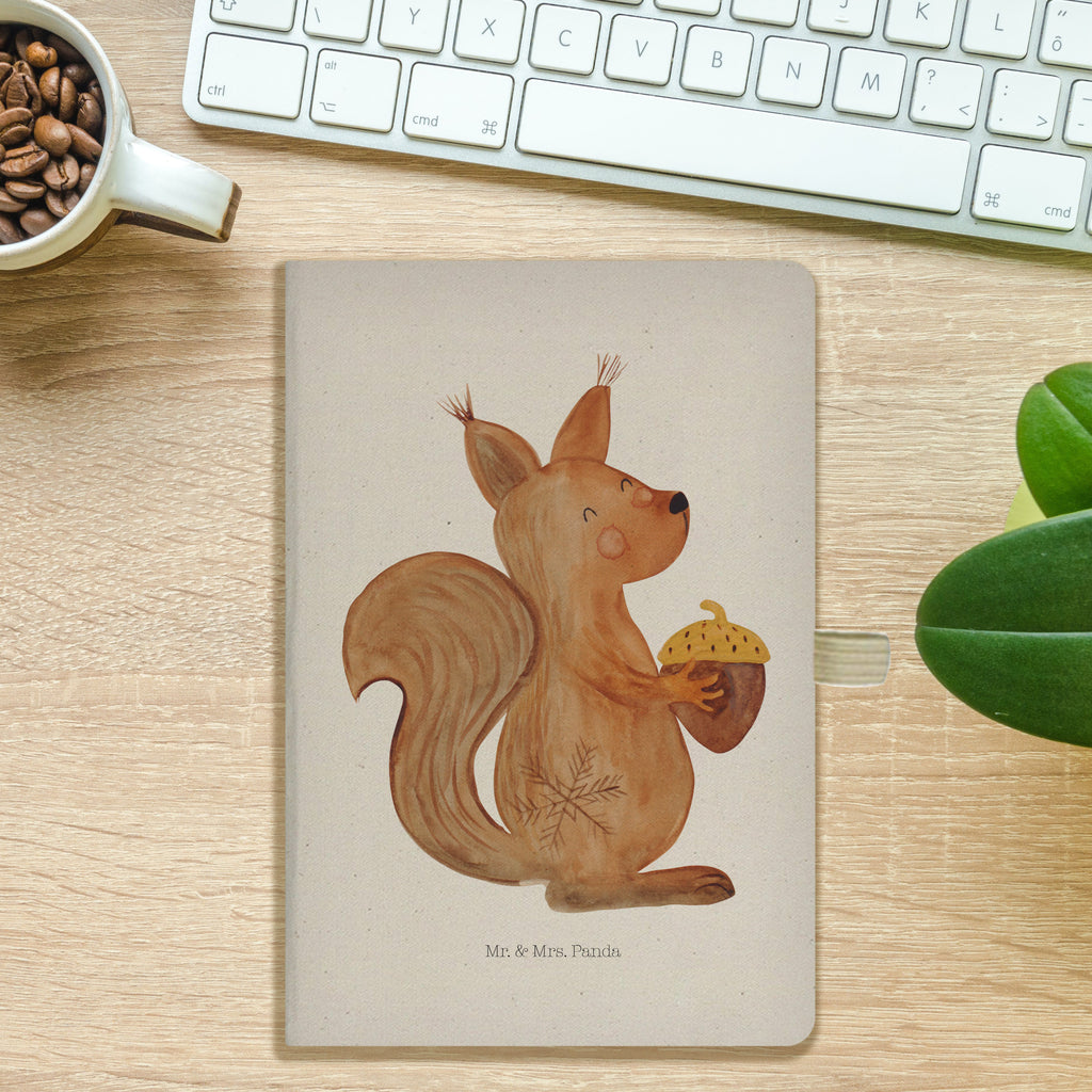 DIN A5 Baumwoll Notizbuch Eichhörnchen Weihnachtszeit Notizen, Eintragebuch, Tagebuch, Notizblock, Adressbuch, Journal, Kladde, Skizzenbuch, Notizheft, Schreibbuch, Schreibheft, Winter, Weihnachten, Weihnachtsdeko, Nikolaus, Advent, Heiligabend, Wintermotiv, Frohe Weihnachten, Frohes neues Jahr, Guten Rutsch, Weihnachtsmotiv, Weihnachtsgruß, Neujahr, Vogel