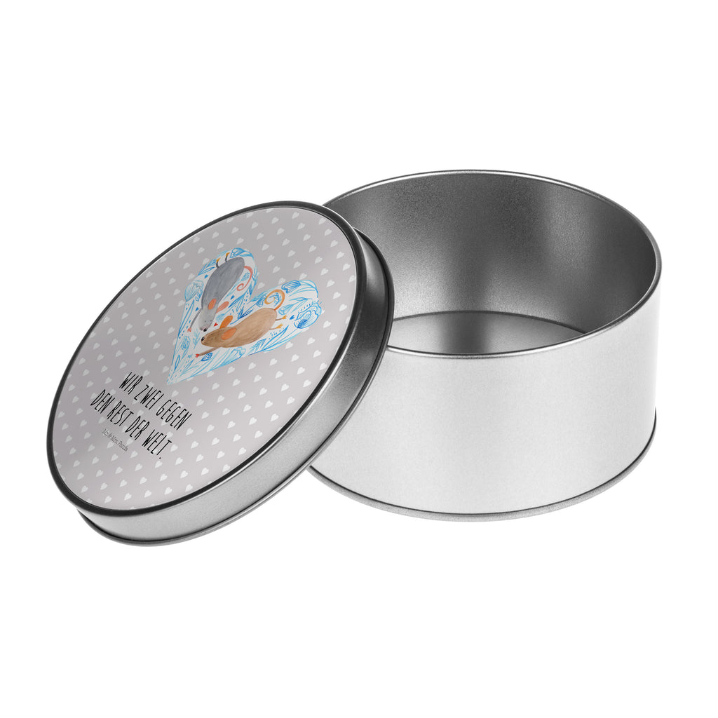 Blechdose rund Mäuse Herz Metalldose, Keksdose, Dose, Vorratsdose, Geschenkbox, Liebe, Partner, Freund, Freundin, Ehemann, Ehefrau, Heiraten, Verlobung, Heiratsantrag, Liebesgeschenk, Jahrestag, Hocheitstag, Maus, Mäuse, Liebesbotschaft, Liebesbeweis, Hochzeit, Lieblingsmensch, Gemeinsamkeit, Love, Geschenk für zwei