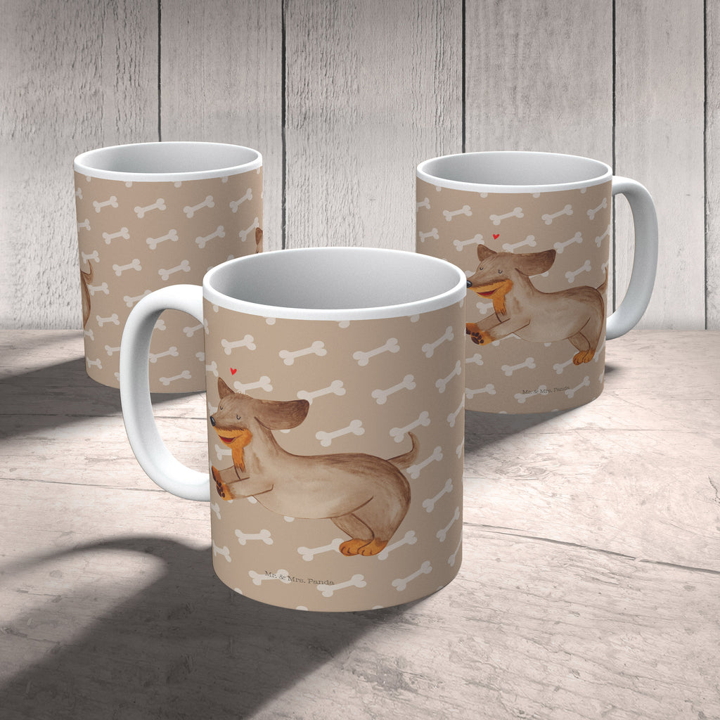 Tasse Hund Dackel fröhlich Hund, Hunde, Dackel, Dachshund, happy dog Becher, Kaffeetasse, Kaffeebecher, Tee, Frühstück, Büro  Hund, Hundemotiv, Haustier, Hunderasse, Tierliebhaber, Hundebesitzer, Sprüche