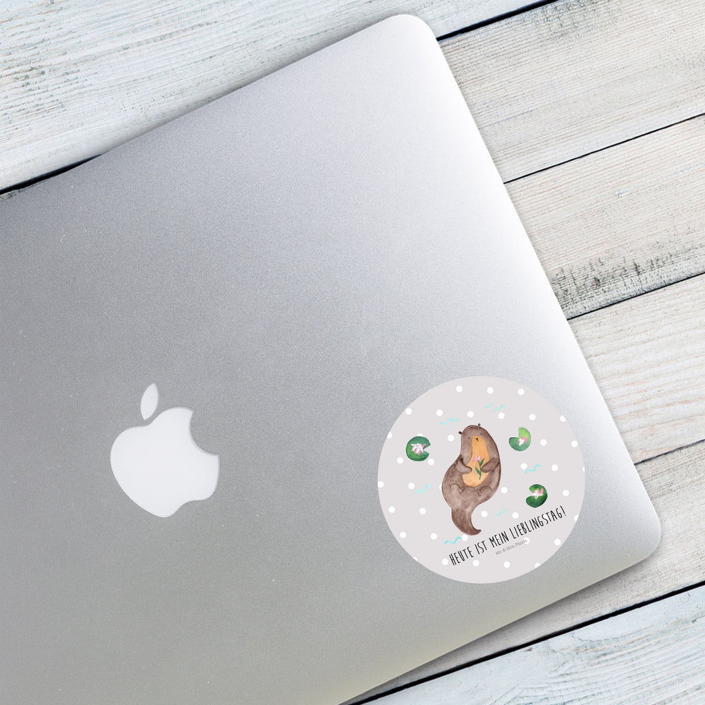 80mm Rund Aufkleber Otter mit Seerose