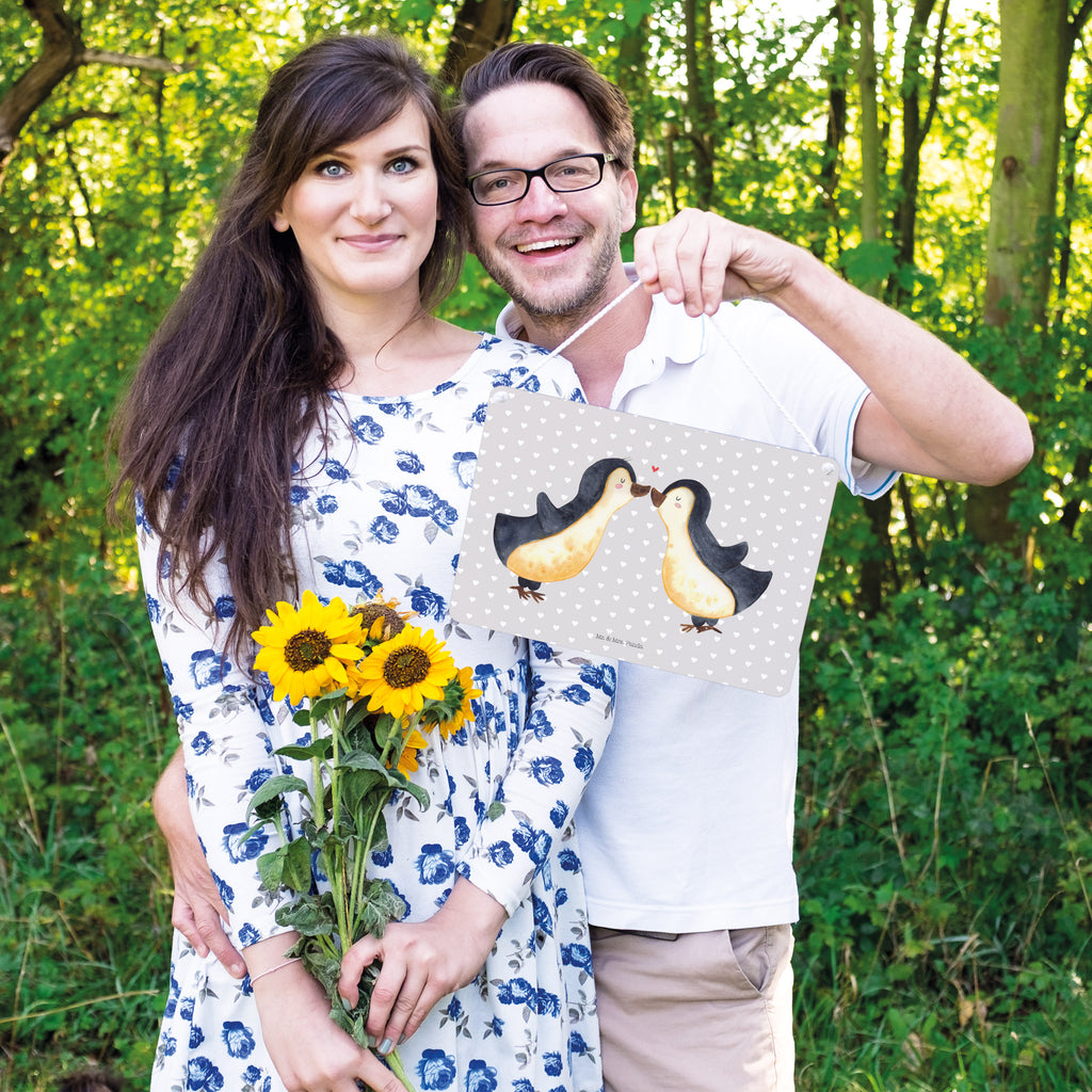 Deko Schild Pinguin Liebe Dekoschild, Deko Schild, Schild, Tür Schild, Türschild, Holzschild, Wandschild, Wanddeko, Liebe, Partner, Freund, Freundin, Ehemann, Ehefrau, Heiraten, Verlobung, Heiratsantrag, Liebesgeschenk, Jahrestag, Hocheitstag, Pinguin, Pinguine, Pinguin Paar, Pinguinpaar, Pinguin Liebe, Paar, Pärchen. Liebespaar, Liebesbeweis, Liebesspruch, Hochzeitstag, Geschenk Freund, Geschenk Freundin, Verlobte, Verlobter, Love, Geschenk Hochzeitstag, Geschenkidee, Hochzeit, Gastgeschenk