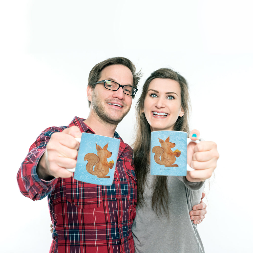 Tasse Eichhörnchen Weihnachtszeit Frohe Weihnachten, Frohes neues Jahr, Guten Rutsch, Weihnachten, Weihnachtsmotiv, Weihnachtsgruß, Neujahr, Vogel Becher, Kaffeetasse, Kaffeebecher, Tee, Frühstück, Büro  Winter, Weihnachten, Weihnachtsdeko, Nikolaus, Advent, Heiligabend, Wintermotiv
