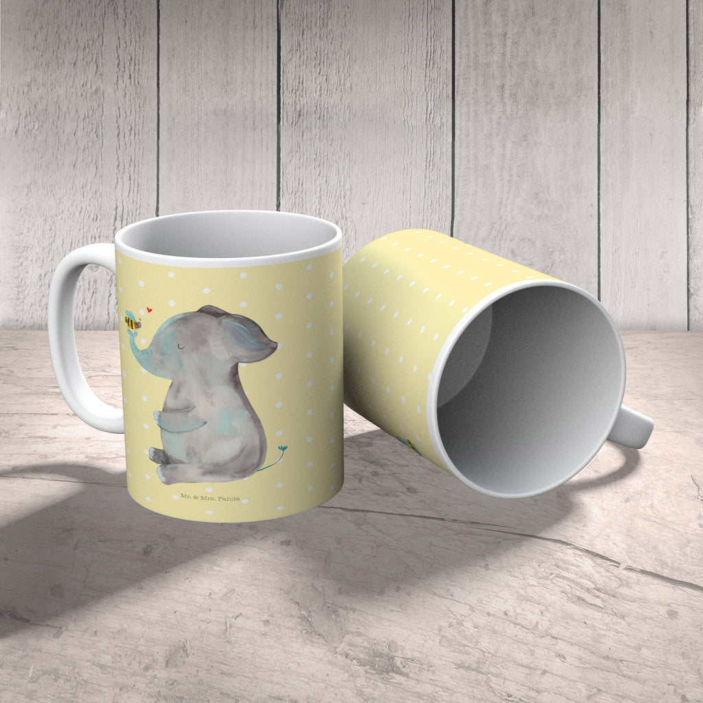 Tasse Elefant & Biene Elefant, Biene, Liebe, Liebesbeweis, Jahrestag, Liebesgeschenk, Heiratsantrag, Hochzeitsgeschenk, Liebesspruch Becher, Kaffeetasse, Kaffeebecher, Tee, Frühstück, Büro  süße Tiermotive, gute Laune, lustige Sprüche, Tiere