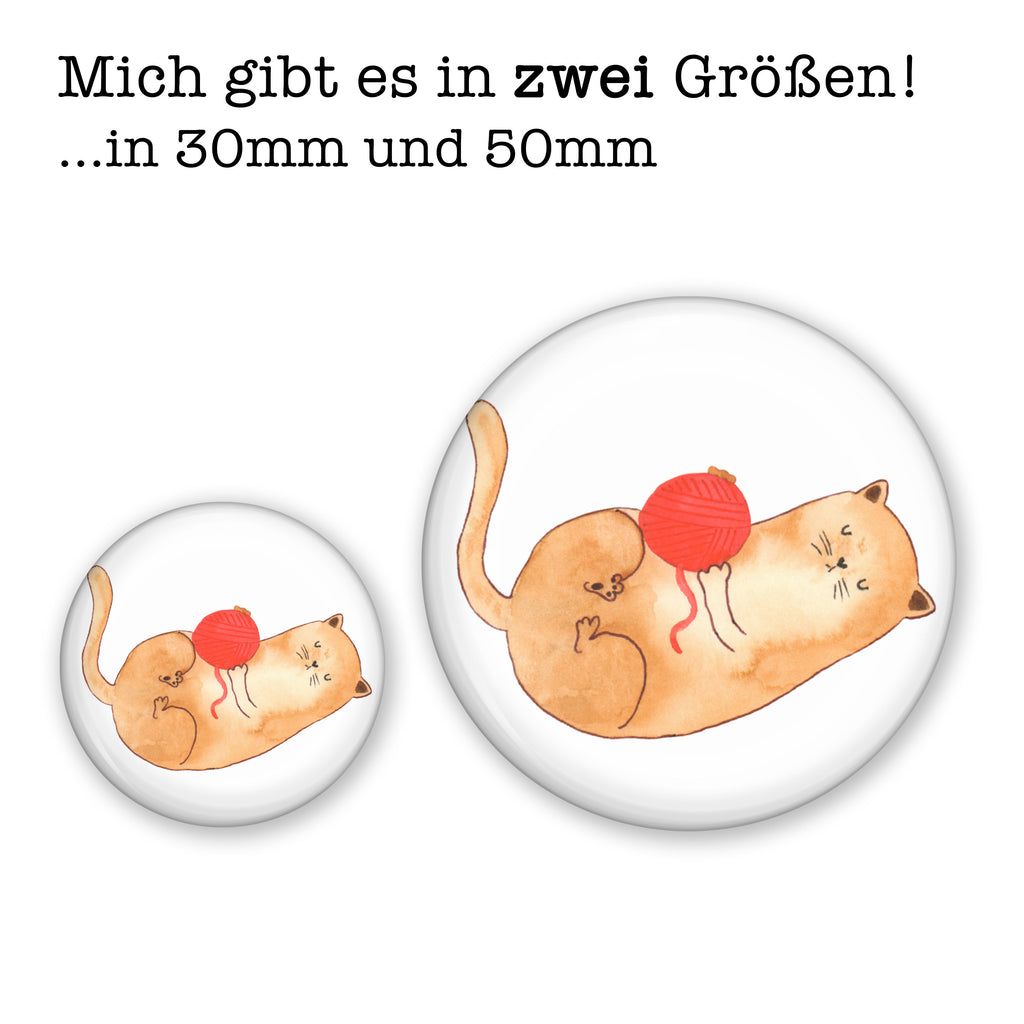 50mm Button Katzen Wollknäul 50mm Button, Button, Pin, Anstecknadel, Katze, Katzenmotiv, Katzenfan, Katzendeko, Katzenfreund, Katzenliebhaber, Katzenprodukte, Katzenartikel, Katzenaccessoires, Katzensouvenirs, Katzenliebhaberprodukte, Katzenmotive, Katzen, Kater, Mietze, Cat, Cats, Katzenhalter, Katzenbesitzerin, Haustier, Wollknäuel, Wolle, Spielen, Spiel, verspielt