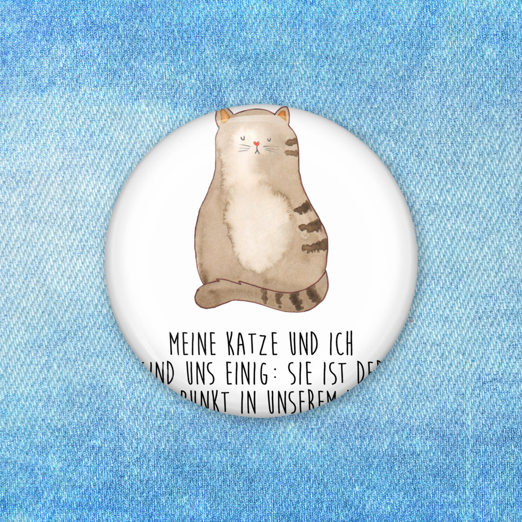 50mm Button Katze sitzend 50mm Button, Button, Pin, Anstecknadel, Katze, Katzenmotiv, Katzenfan, Katzendeko, Katzenfreund, Katzenliebhaber, Katzenprodukte, Katzenartikel, Katzenaccessoires, Katzensouvenirs, Katzenliebhaberprodukte, Katzenmotive, Katzen, Kater, Mietze, Cat, Cats, Katzenhalter, Katzenbesitzerin, Haustier, Katzenliebe, Lebensinhalt, Liebe, Mittelpunkt, Familie