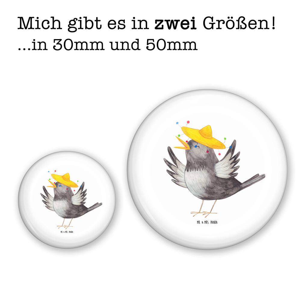 50mm Button Rabe mit Sombrero 50mm Button, Button, Pin, Anstecknadel, Tiermotive, Gute Laune, lustige Sprüche, Tiere, Rabe, Vogel, Vögel, Spruch positiv, fröhlich sein, glücklich sein, Glück Spruch, froh, Elster, Motivation