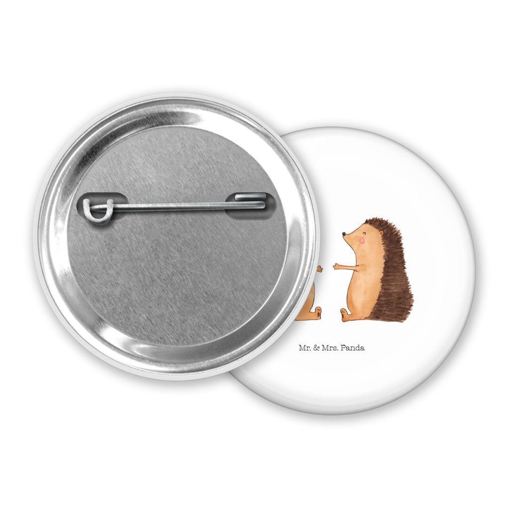 50mm Button Igel Liebe 50mm Button, Button, Pin, Anstecknadel, Liebe, Partner, Freund, Freundin, Ehemann, Ehefrau, Heiraten, Verlobung, Heiratsantrag, Liebesgeschenk, Jahrestag, Hocheitstag, Verliebt, Verlobt, Verheiratet, Geschenk, Liebesbeweis, Hochzeitstag, Hochzeit, Igel