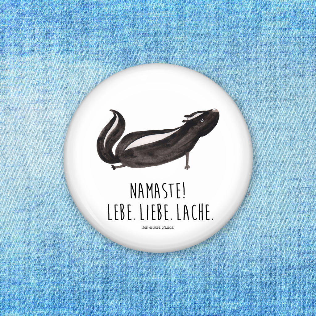 50mm Button Stinktier Yoga 50mm Button, Button, Pin, Anstecknadel, Stinktier, Skunk, Wildtier, Raubtier, Stinker, Stinki, Yoga, Namaste, Lebe, Liebe, Lache