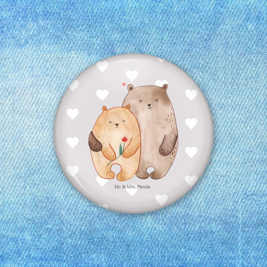 50mm Button Bären Liebe 50mm Button, Button, Pin, Anstecknadel, Liebe, Partner, Freund, Freundin, Ehemann, Ehefrau, Heiraten, Verlobung, Heiratsantrag, Liebesgeschenk, Jahrestag, Hocheitstag, Verliebt, Verlobt, Verheiratet, Geschenk Freundin, Geschenk Freund, Liebesbeweis, Hochzeitstag, Geschenk Hochzeit, Bären, Bärchen, Bär