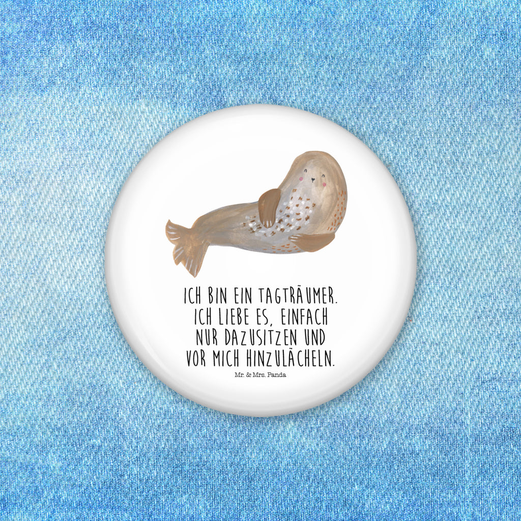 50mm Button Robbe lachend 50mm Button, Button, Pin, Anstecknadel, Tiermotive, Gute Laune, lustige Sprüche, Tiere, Robbe, Robben, Seehund, Strand, Meerestier, Ostsee, Nordsee