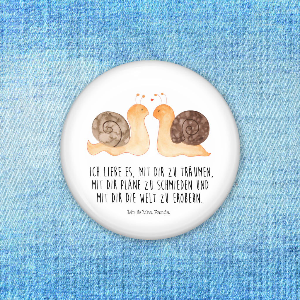 50mm Button Schnecken Liebe 50mm Button, Button, Pin, Anstecknadel, Liebe, Partner, Freund, Freundin, Ehemann, Ehefrau, Heiraten, Verlobung, Heiratsantrag, Liebesgeschenk, Jahrestag, Hocheitstag