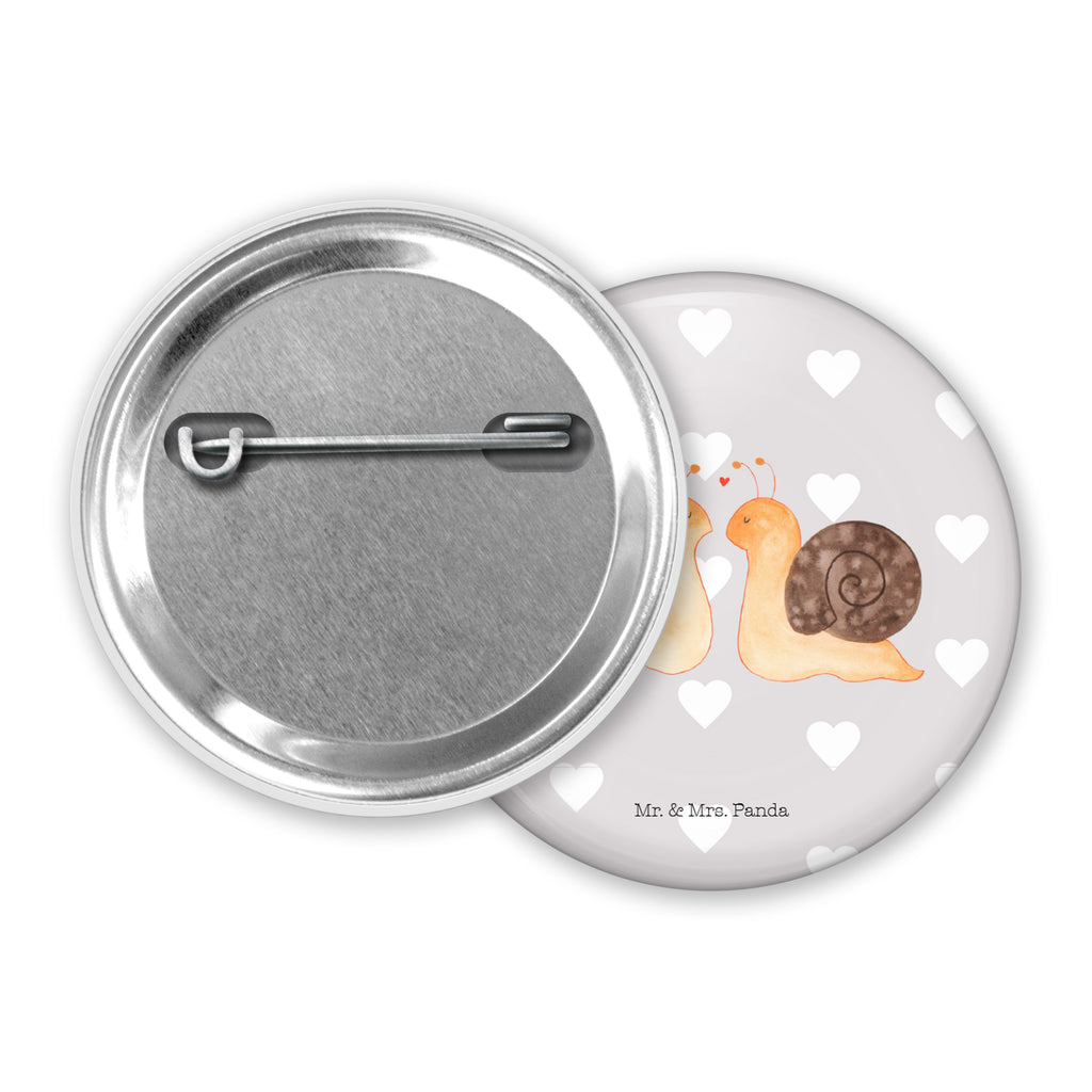50mm Button Schnecken Liebe 50mm Button, Button, Pin, Anstecknadel, Liebe, Partner, Freund, Freundin, Ehemann, Ehefrau, Heiraten, Verlobung, Heiratsantrag, Liebesgeschenk, Jahrestag, Hocheitstag