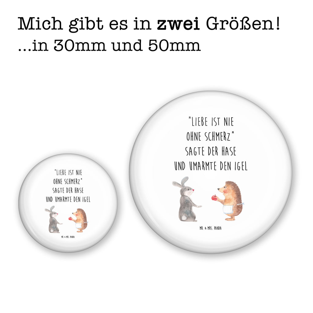 50mm Button Liebe ist nie ohne Schmerz 50mm Button, Button, Pin, Anstecknadel, Tiermotive, Gute Laune, lustige Sprüche, Tiere, Igel und Hase, Igel, Hase, Liebe Spruch, Liebeskummer Geschenk, Herzschmerz, Trösten, Trennungsschmerz, Spruch romantisch