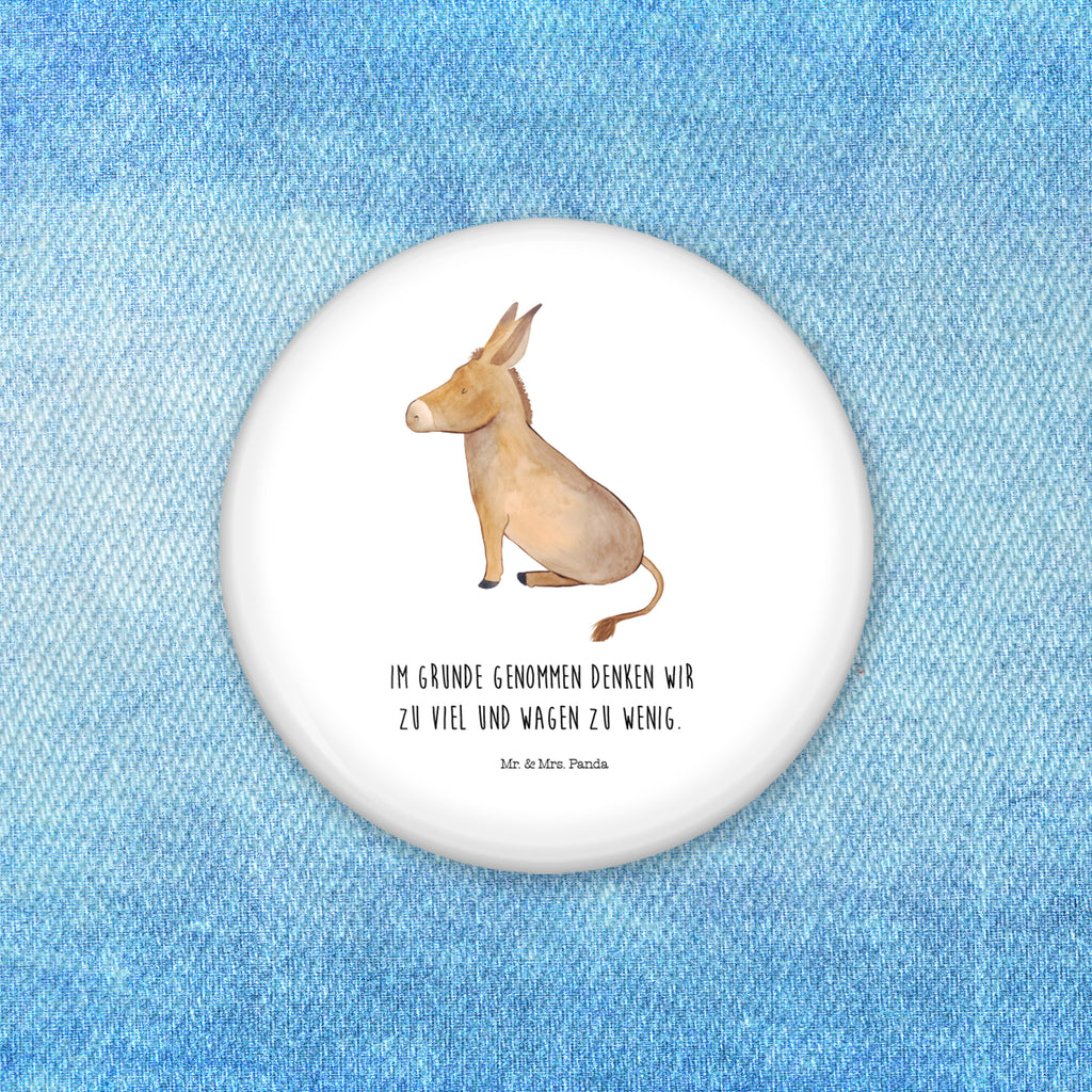 50mm Button Esel 50mm Button, Button, Pin, Anstecknadel, Tiermotive, Gute Laune, lustige Sprüche, Tiere, Esel, Weisheit, Lebensmut, Lebensglück, Ziel, Lebensziel, Mut, erfolg, tapferkeit, positive gedanken, zuversicht