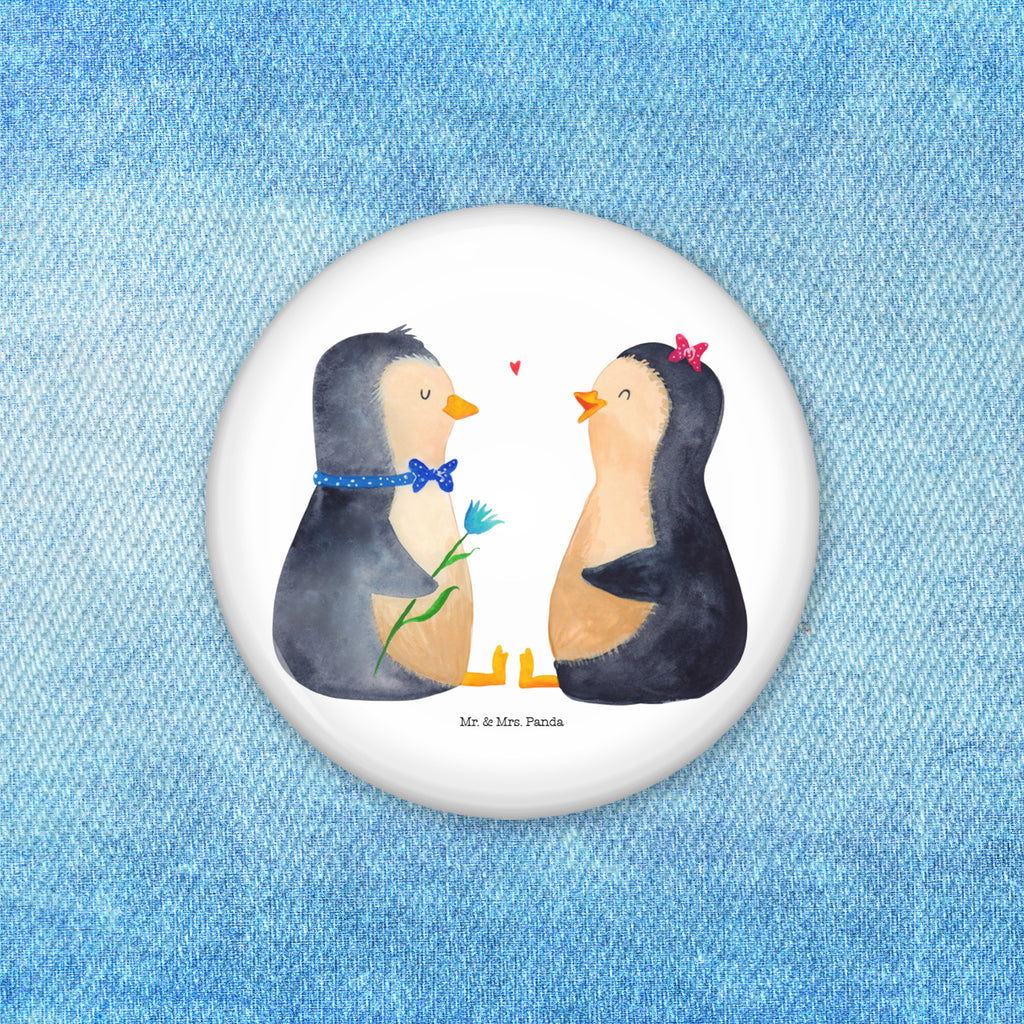 50mm Button Pinguin Pärchen 50mm Button, Button, Pin, Anstecknadel, Pinguin, Pinguine, Liebe, Liebespaar, Liebesbeweis, Liebesgeschenk, Verlobung, Jahrestag, Hochzeitstag, Hochzeit, Hochzeitsgeschenk, große Liebe, Traumpaar