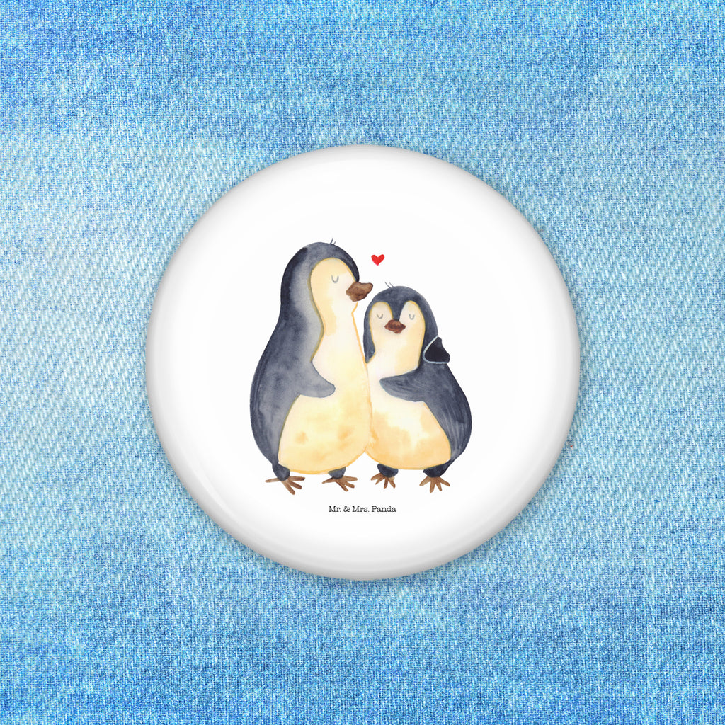 50mm Button Pinguin umarmend 50mm Button, Button, Pin, Anstecknadel, Pinguin, Liebe, Liebespaar, Liebesbeweis, Liebesgeschenk, Verlobung, Jahrestag, Hochzeitstag, Hochzeit, Hochzeitsgeschenk