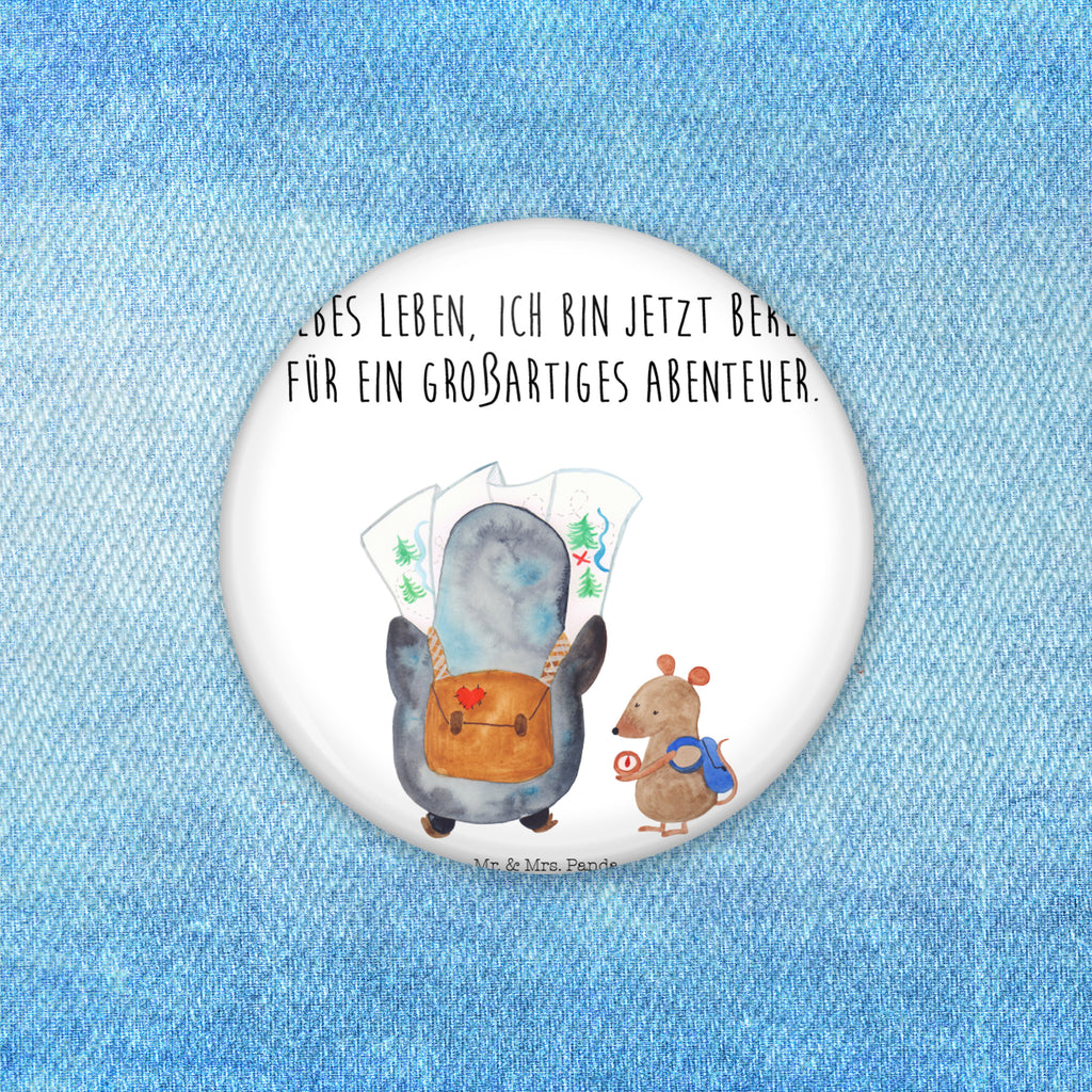 50mm Button Pinguin & Maus Wanderer 50mm Button, Button, Pin, Anstecknadel, Pinguin, Pinguine, Abenteurer, Abenteuer, Roadtrip, Ausflug, Wanderlust, wandern