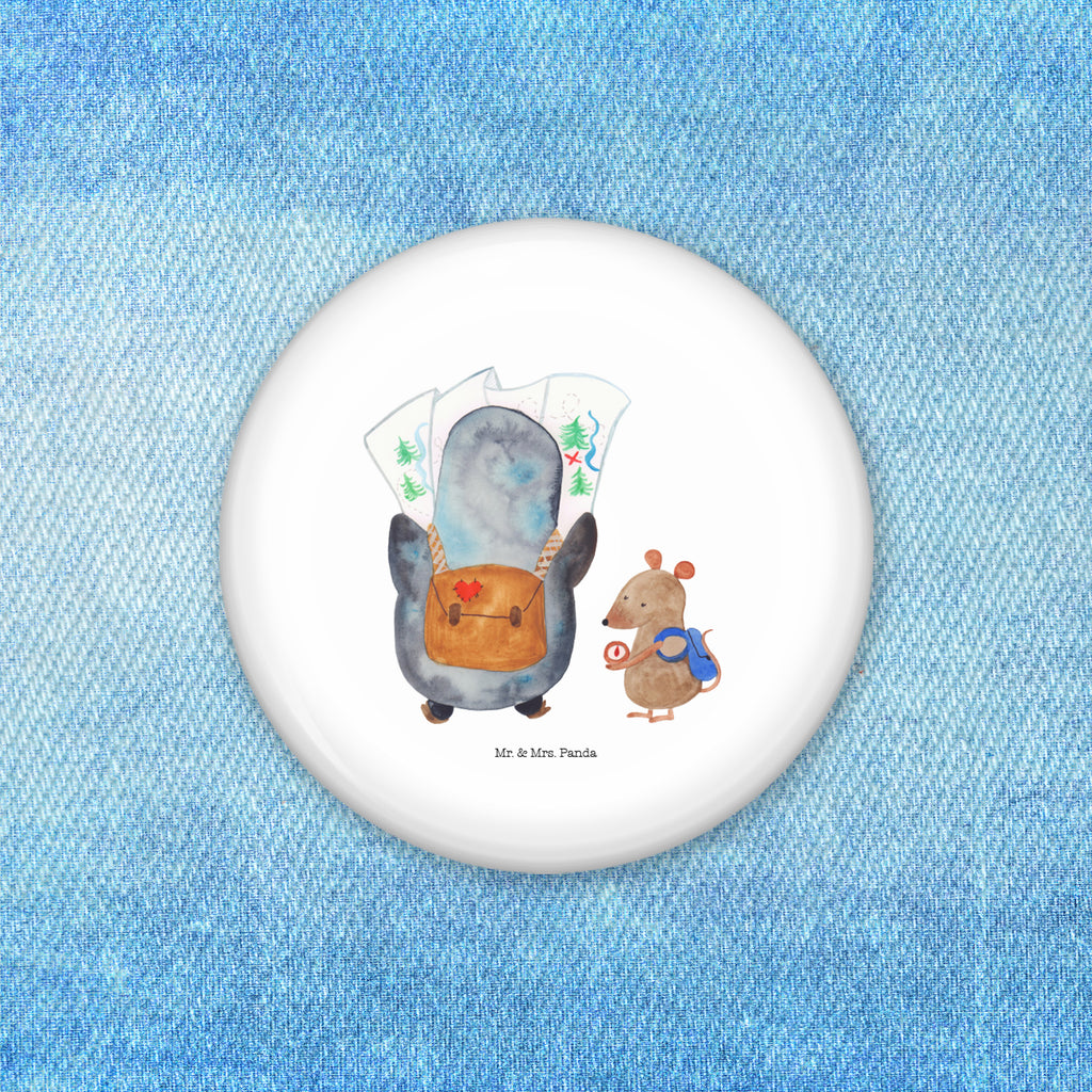 50mm Button Pinguin & Maus Wanderer 50mm Button, Button, Pin, Anstecknadel, Pinguin, Pinguine, Abenteurer, Abenteuer, Roadtrip, Ausflug, Wanderlust, wandern