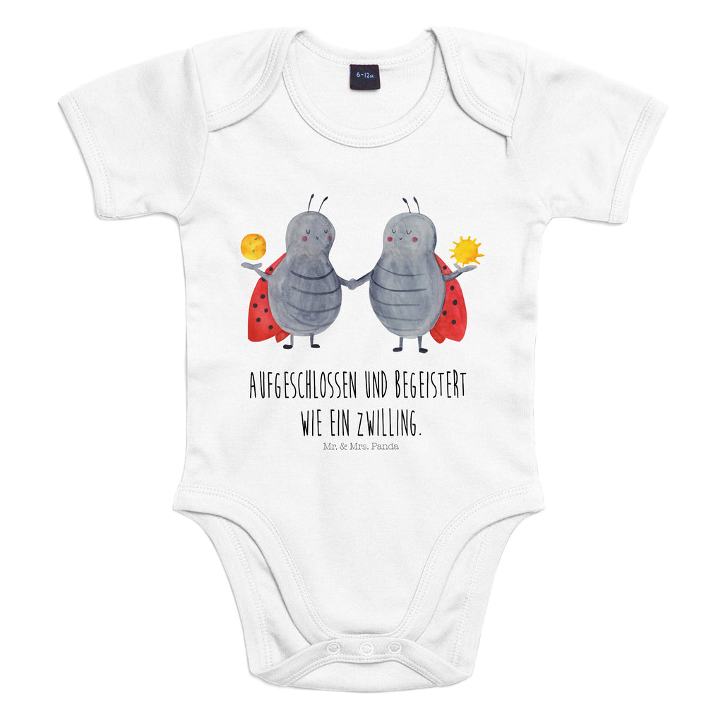 Organic Baby Body Sternzeichen Zwilling Babykleidung, Babystrampler, Strampler, Wickelbody, Baby Erstausstattung, Junge, Mädchen, Tierkreiszeichen, Sternzeichen, Horoskop, Astrologie, Aszendent, Zwillinge, Zwilling Geschenk, Zwilling Sternzeichen, Geburtstag Mai, Geschenk Mai, Geschenk Juni, Marienkäfer, Glückskäfer, Zwillingsbruder, Zwillingsschwester