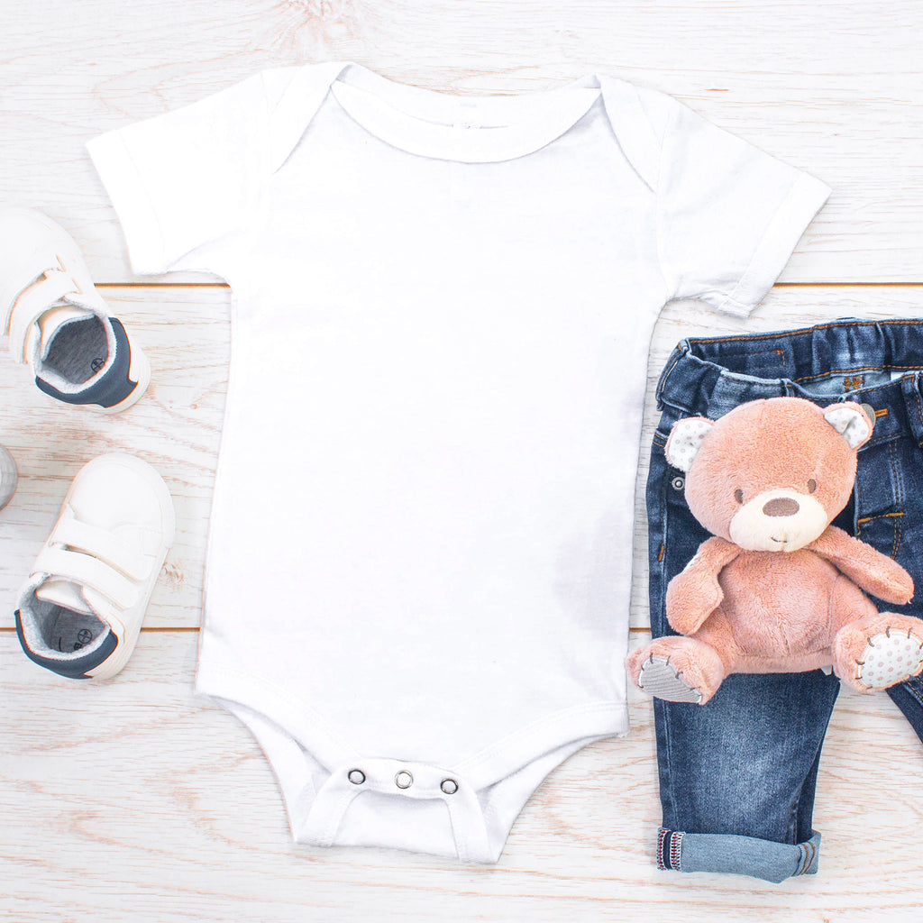 Organic Baby Body Einhorn Wolke 7 Babykleidung, Babystrampler, Strampler, Wickelbody, Baby Erstausstattung, Junge, Mädchen, Einhorn, Einhörner, Einhorn Deko, Pegasus, Unicorn, verliebt, Menschen, witzig, lustig, Geschenk, Glaube, Realität, Lächeln