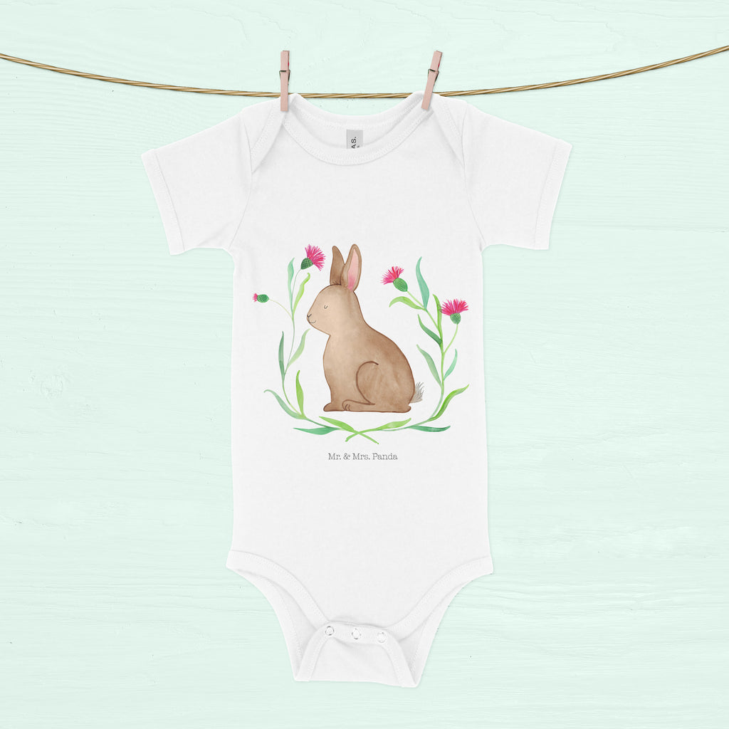 Organic Baby Body Hase sitzend Babykleidung, Babystrampler, Strampler, Wickelbody, Baby Erstausstattung, Junge, Mädchen, Ostern, Osterhase, Ostergeschenke, Osternest, Osterdeko, Geschenk zu Ostern, Frohe Ostern, Ostergrüße, Osterblume, Liebe, Grüße, Hase, Kaninchen