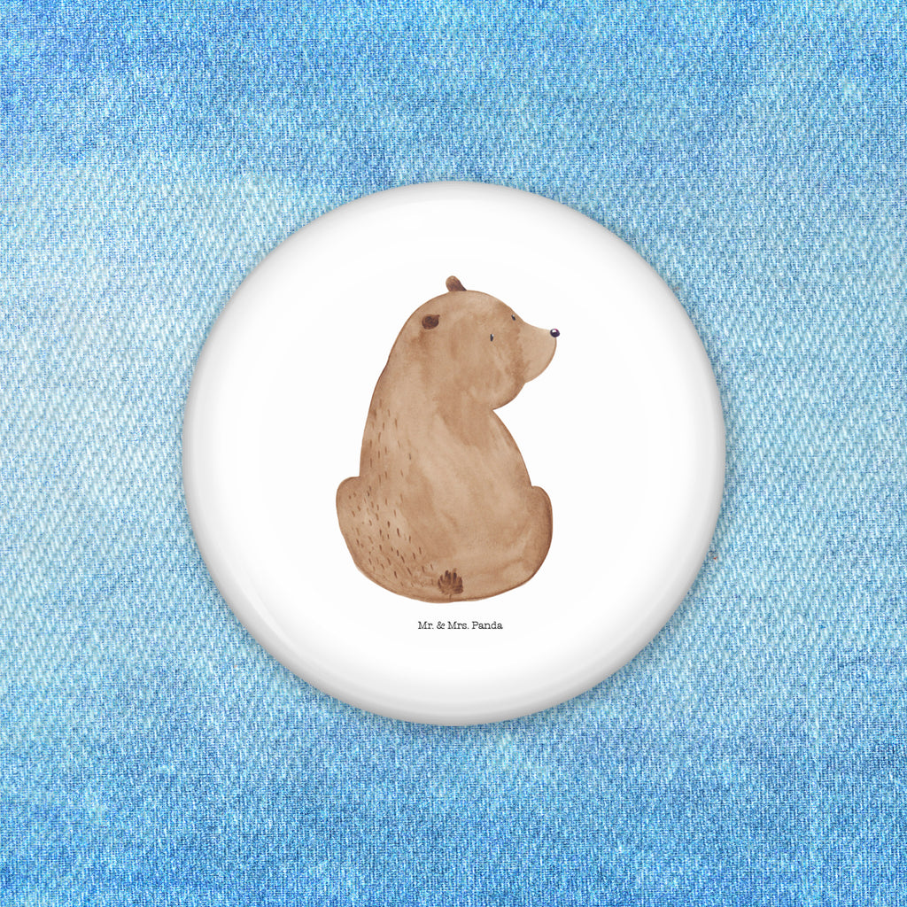 50mm Button Bär Schulterblick 50mm Button, Button, Pin, Anstecknadel, Bär, Teddy, Teddybär, Selbstachtung, Weltansicht, Motivation, Bären, Bärenliebe, Weisheit