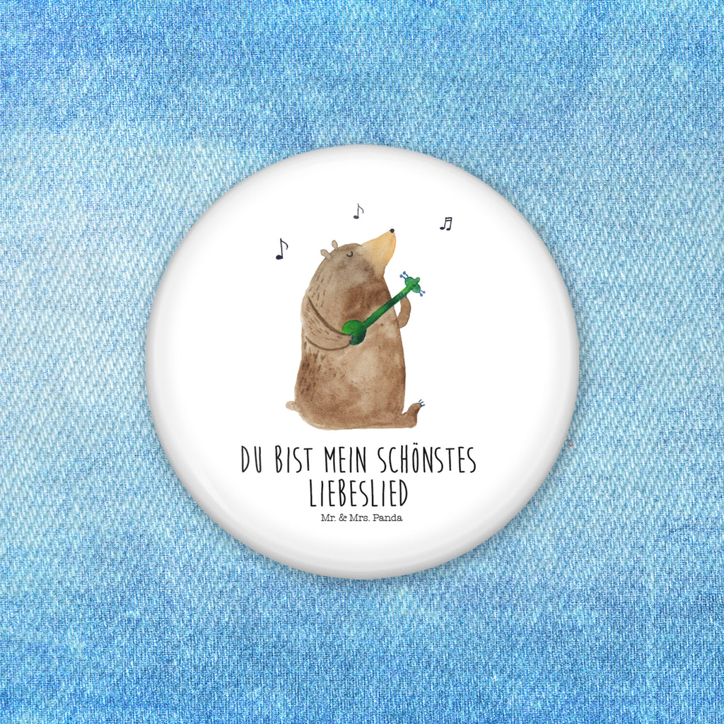 50mm Button Bär Lied 50mm Button, Button, Pin, Anstecknadel, Bär, Teddy, Teddybär, Bärchen, Bear, Liebeslied, Lied, Song, Valentinstag, Valentine, Geschenk, Partner, Liebe, Freundin, Frau, Herz, Spruch