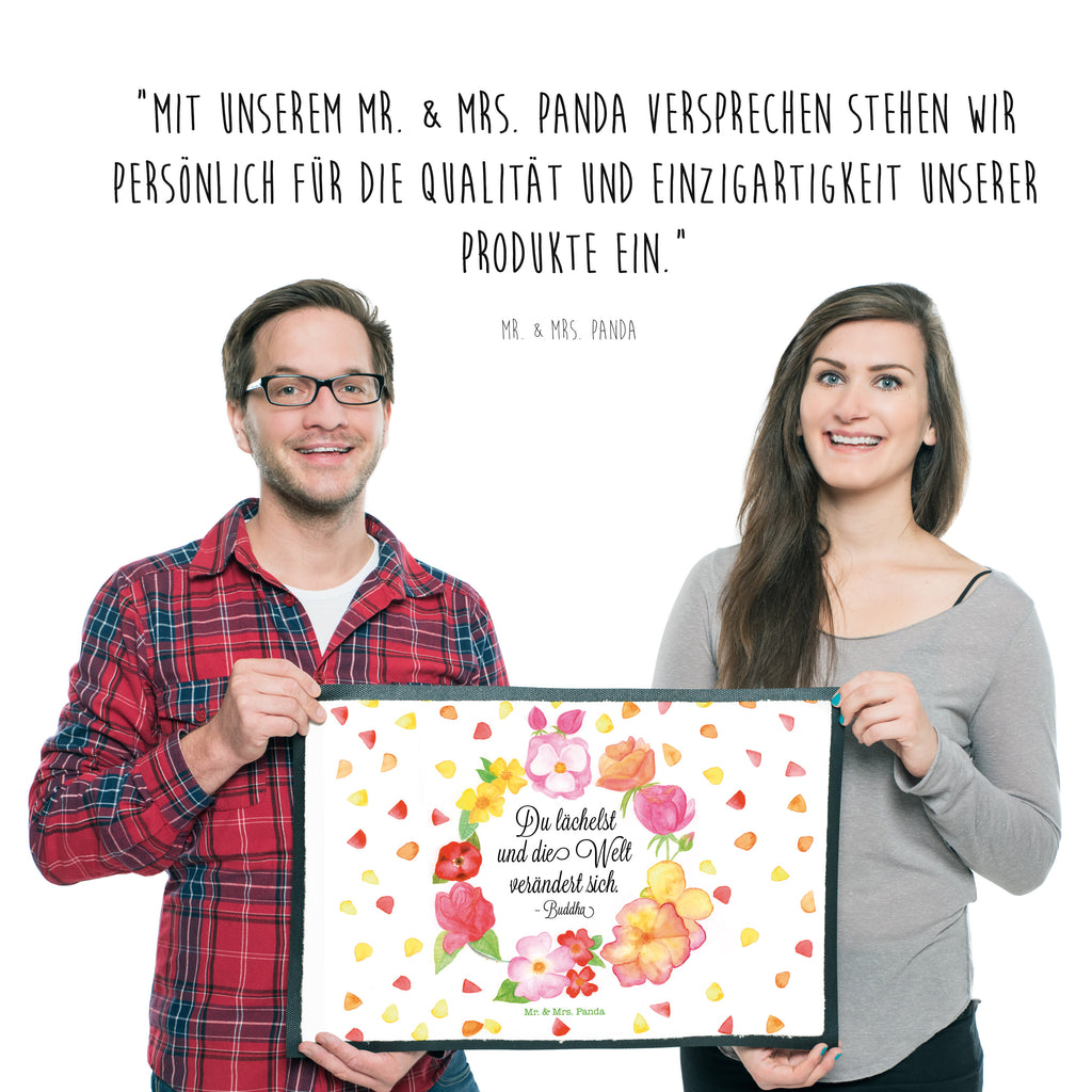 Fußmatte Du Lächelst Lächele, Welt verändert sich, Zitat Buddha, Lachen Spruch, glücklich sein, Zitat schön, Geschenk Freundin, Spruch positiv Türvorleger, Schmutzmatte, Fußabtreter, Matte, Schmutzfänger, Fußabstreifer, Schmutzfangmatte, Türmatte, Motivfußmatte,  Haustürmatte, Vorleger  Blumen Deko, Frühlings Deko, Sommer Deko, Dekoration, positive Botschaft, Naturliebhaber, Outdoor, Natur, Abenteuer