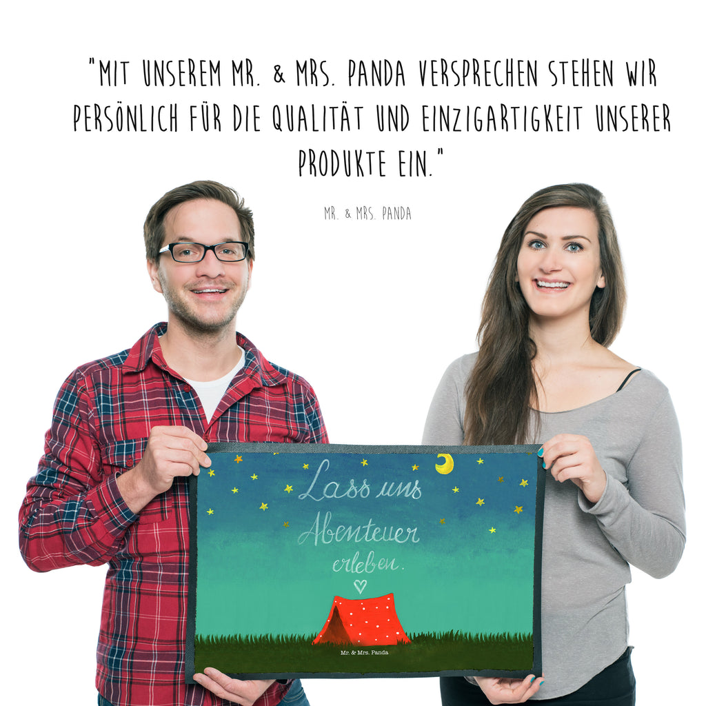Fußmatte Abenteuer Abenteuer, Zelten, Spruch Freiheit, Reise Geschenk, Bagpacker Geschenk, Urlaub, Camping, Natur  Türvorleger, Schmutzmatte, Fußabtreter, Matte, Schmutzfänger, Fußabstreifer, Schmutzfangmatte, Türmatte, Motivfußmatte,  Haustürmatte, Vorleger  Blumen Deko, Frühlings Deko, Sommer Deko, Dekoration, positive Botschaft, Naturliebhaber, Outdoor, Natur, Abenteuer