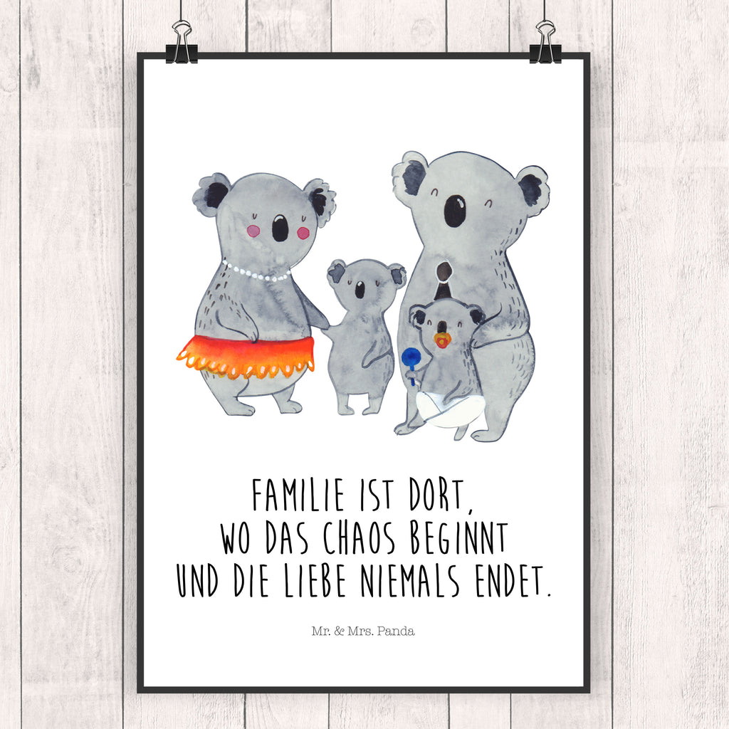 Poster Koala Familie Poster, Wandposter, Bild, Wanddeko, Küchenposter, Kinderposter, Wanddeko Bild, Raumdekoration, Wanddekoration, Handgemaltes Poster, Mr. & Mrs. Panda Poster, Designposter, Kunstdruck, Posterdruck, Familie, Vatertag, Muttertag, Bruder, Schwester, Mama, Papa, Oma, Opa, Koala, Koalas, Family, Kinder, Geschwister, Familienleben