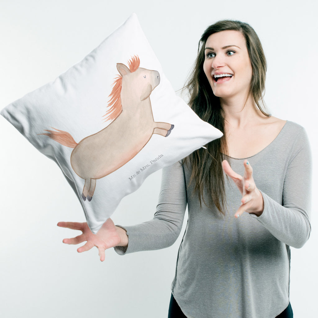 40x40 Kissen Pferd springt Kissenhülle, Kopfkissen, Sofakissen, Dekokissen, Motivkissen, Bauernhof, Hoftiere, Landwirt, Landwirtin, Pferd, Pony, Pferde, Stall, Pferdestall, ausreiten, reiten, Pferdebesitzer