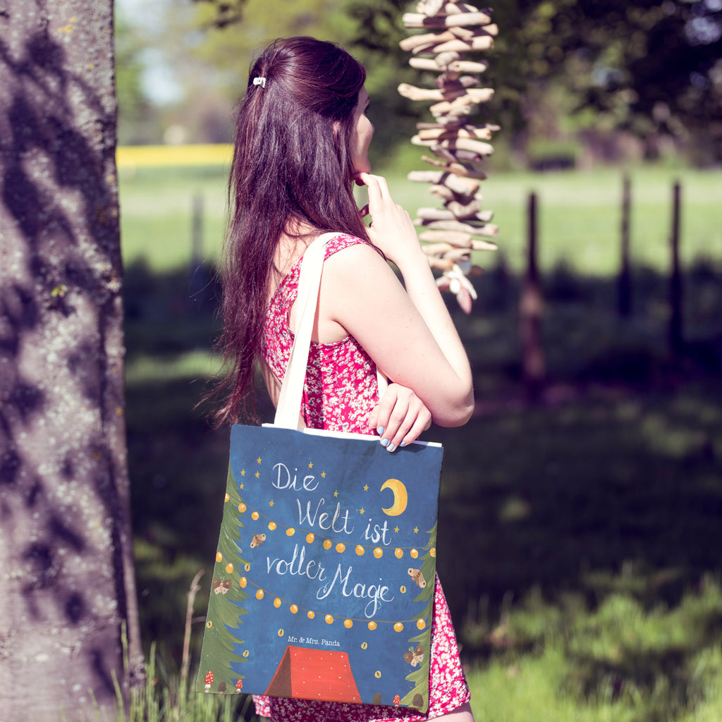 Einkaufstasche Die Welt ist voller Magie Tragetasche, Tasche, Beutel, Stofftasche, Baumwolltasche, Umhängetasche, Shopper, Blumen Deko, Frühlings Deko, Sommer Deko, Dekoration, positive Botschaft, Naturliebhaber, Outdoor, Natur, Abenteuer