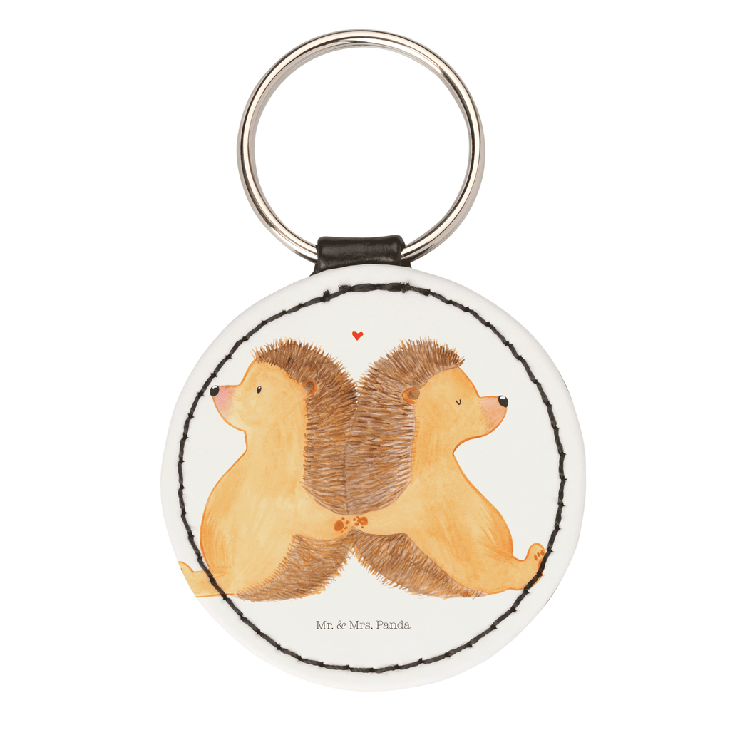 Rund Schlüsselanhänger Igel händchenhaltend Schlüsselanhänger, Anhänger, Taschenanhänger, Glücksbringer, Schutzengel, Liebe, Partner, Freund, Freundin, Ehemann, Ehefrau, Heiraten, Verlobung, Heiratsantrag, Liebesgeschenk, Jahrestag, Hocheitstag, Igel, Igelliebe, Hand in Hand, Liebesbeweis, große Liebe, Liebesbotschaft, Hochzeit, Lieblingsmensch, Gemeinsamkeit, Love, Geschenk für zwei